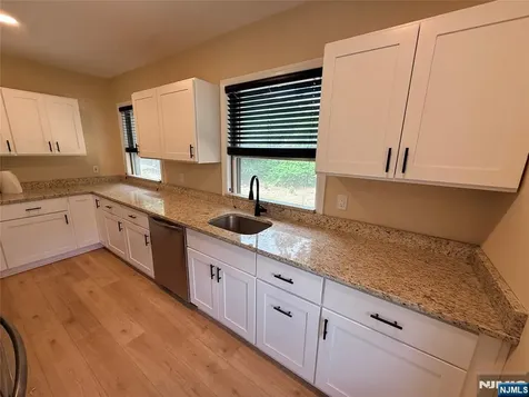 48 Ringwood Ringwood NJ 07456