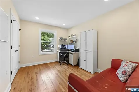 194 Madison Avenue Cresskill NJ 07626