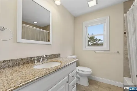 194 Madison Avenue Cresskill NJ 07626