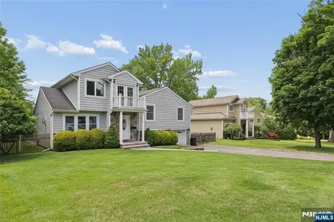 194 Madison Avenue Cresskill NJ 07626