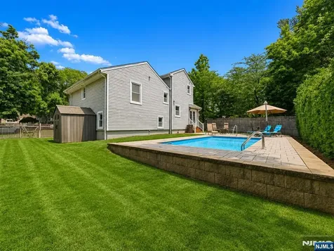 194 Madison Avenue Cresskill NJ 07626