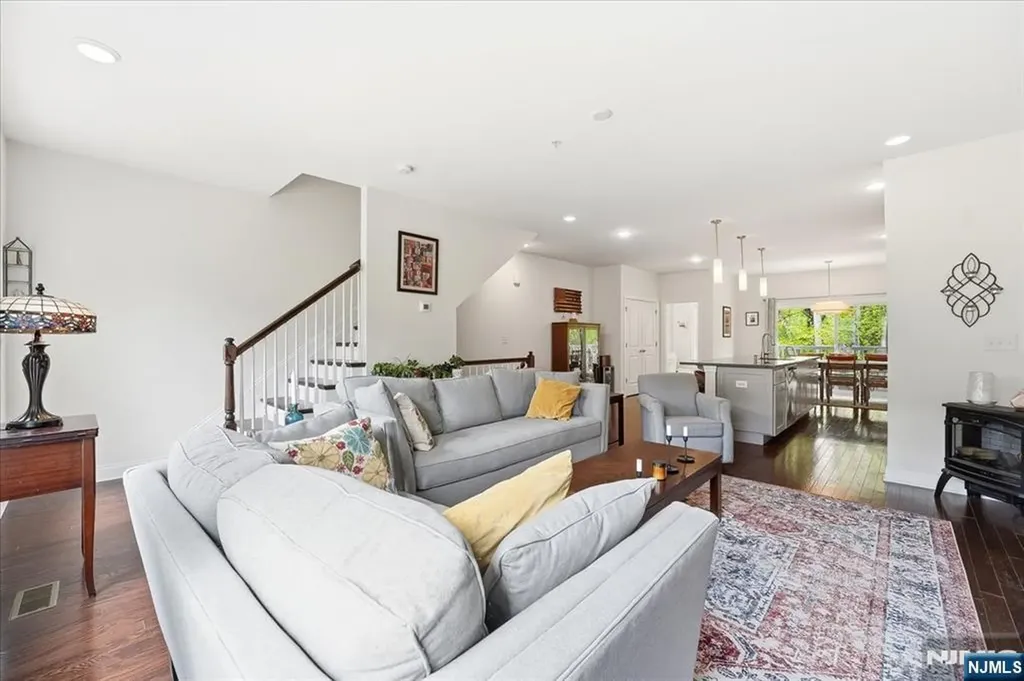 503 Abbe Little Falls NJ 07424