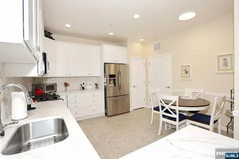 3214 Warrens Way Wanaque NJ 07465