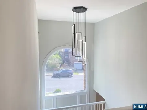 433 8th Street Palisades Park NJ 07650