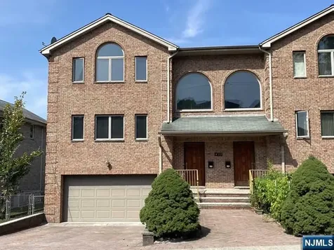 433 8th Street Palisades Park NJ 07650