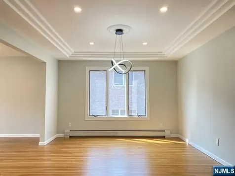 433 8th Street Palisades Park NJ 07650