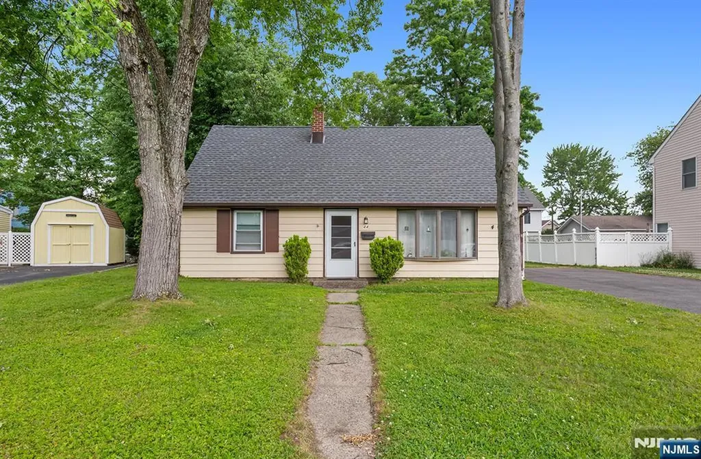 44 Bergen Drive Little Falls NJ 07424