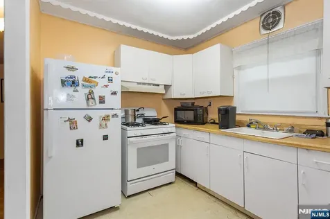 44 Bergen Drive Little Falls NJ 07424