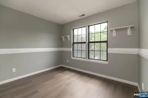 23 Foxboro Lane West Milford NJ 07480