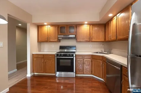23 Foxboro Lane West Milford NJ 07480
