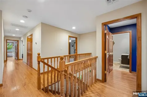 720 Maxwell Place Ridgewood NJ 07450