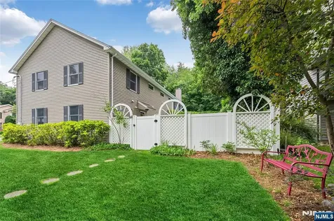 720 Maxwell Place Ridgewood NJ 07450