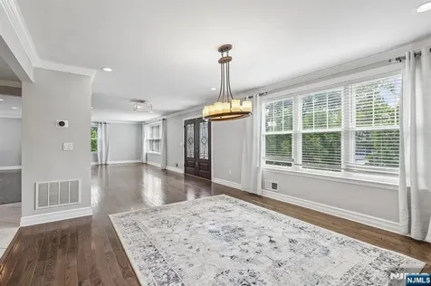 45 Wilmore Road Little Falls NJ 07424