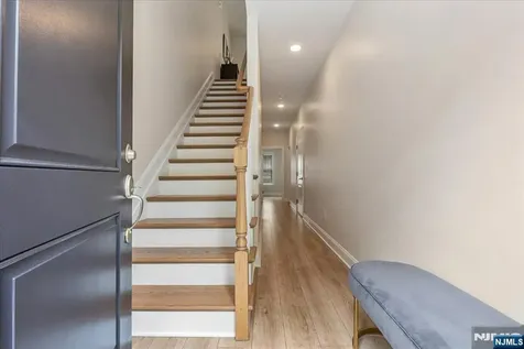 102 Abbe Road Little Falls NJ 07424