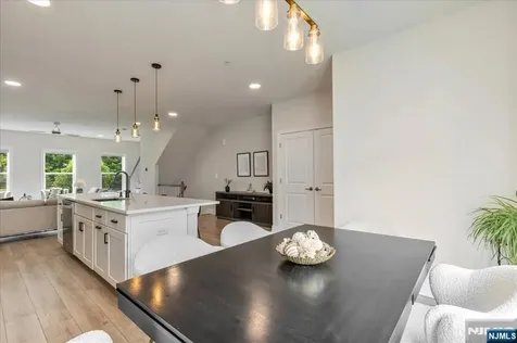 102 Abbe Road Little Falls NJ 07424