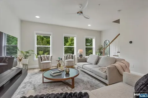 102 Abbe Road Little Falls NJ 07424