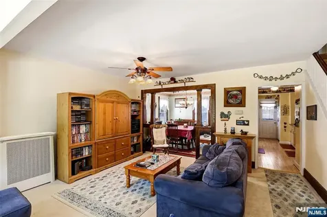 332 Riverside Lyndhurst NJ 07071