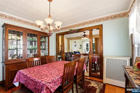 332 Riverside Lyndhurst NJ 07071