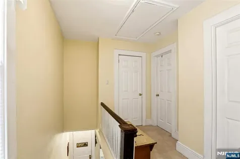 332 Riverside Lyndhurst NJ 07071