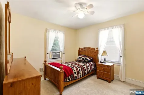332 Riverside Lyndhurst NJ 07071