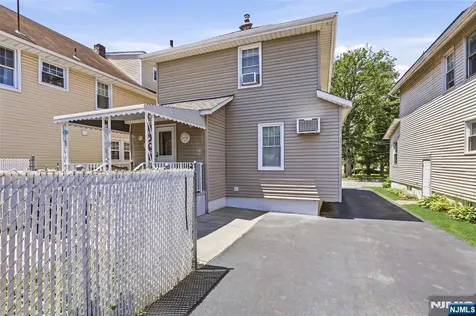 332 Riverside Lyndhurst NJ 07071
