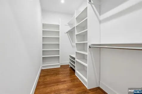 211 Warwick Avenue Fort Lee NJ 07024