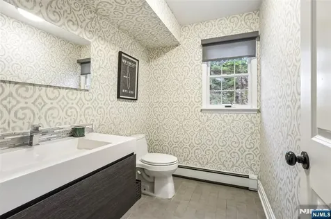 10 Wood Hollow Trail Upper Saddle River NJ 07458