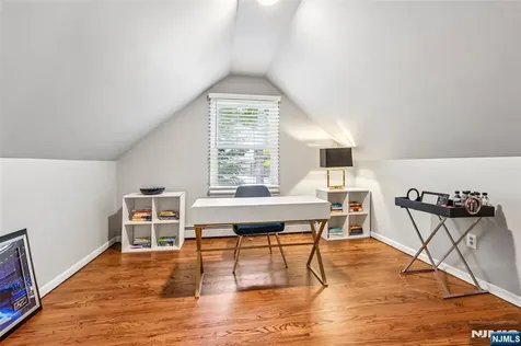 10 Wood Hollow Trail Upper Saddle River NJ 07458