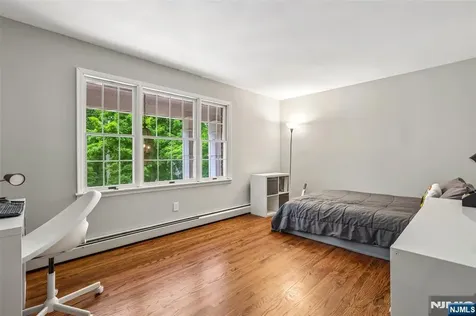 10 Wood Hollow Trail Upper Saddle River NJ 07458