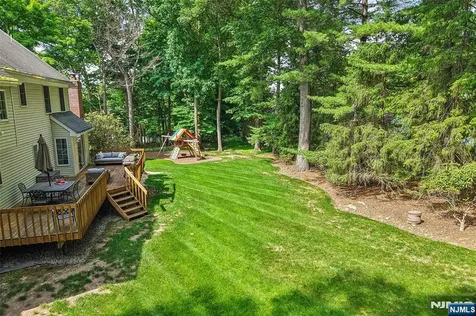 10 Wood Hollow Trail Upper Saddle River NJ 07458