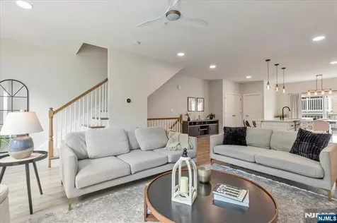102 Abbe Road Little Falls NJ 07424