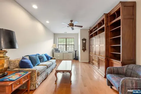 6318 Warrens Way Wanaque NJ 07465