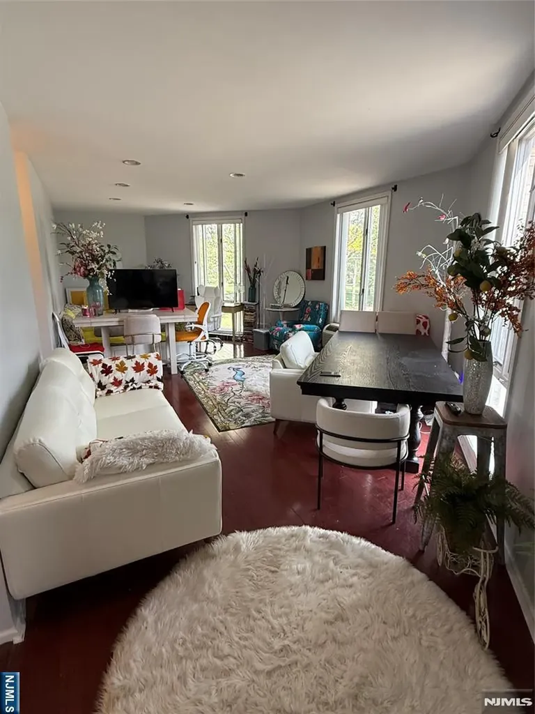 50 Pine Montclair NJ 07042