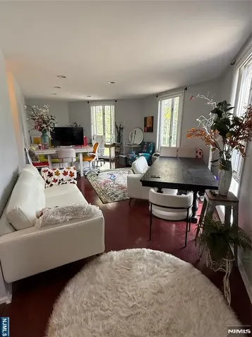 50 Pine Montclair NJ 07042