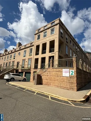 50 Pine Montclair NJ 07042