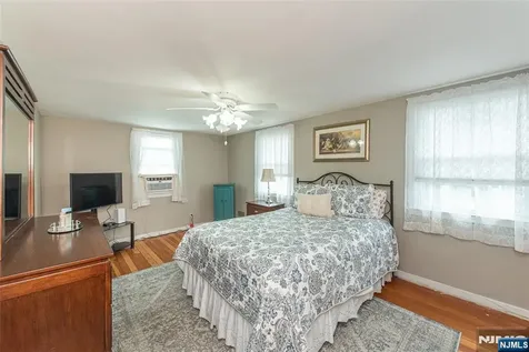 19 Brookdale Avenue Cedar Grove NJ 07009
