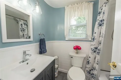 19 Brookdale Avenue Cedar Grove NJ 07009