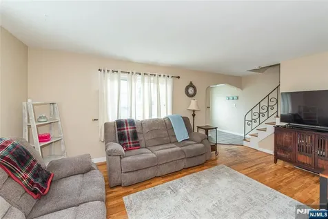 19 Brookdale Avenue Cedar Grove NJ 07009
