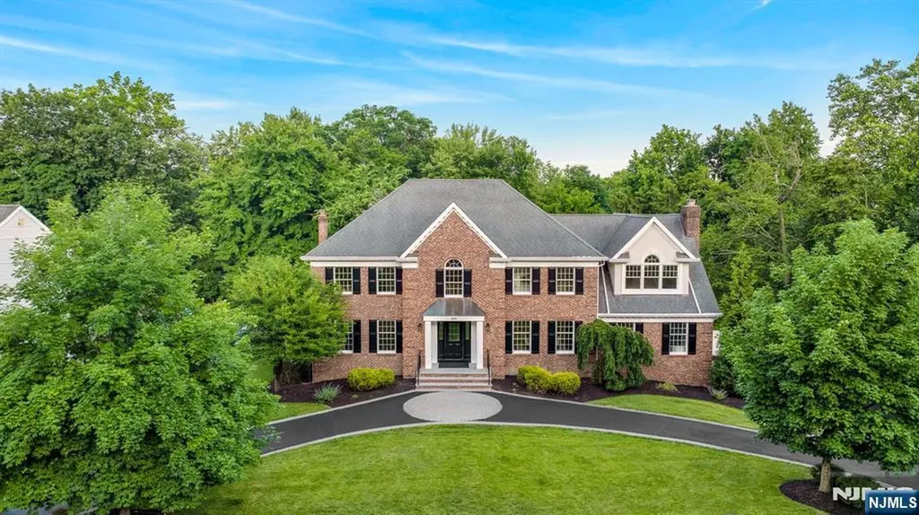 312 Saw Mill Lane Wyckoff NJ 07481