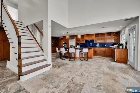 312 Saw Mill Lane Wyckoff NJ 07481