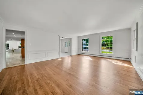 312 Saw Mill Lane Wyckoff NJ 07481