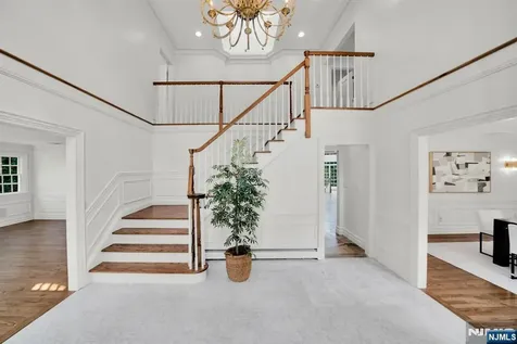 312 Saw Mill Lane Wyckoff NJ 07481