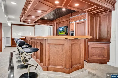 312 Saw Mill Lane Wyckoff NJ 07481