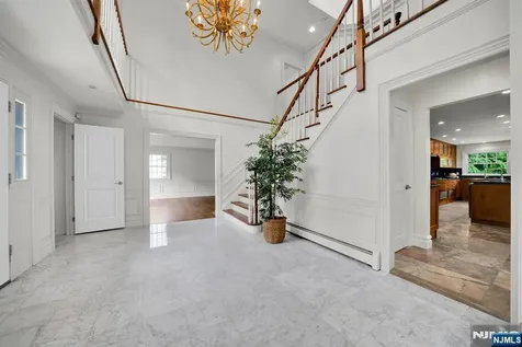 312 Saw Mill Lane Wyckoff NJ 07481