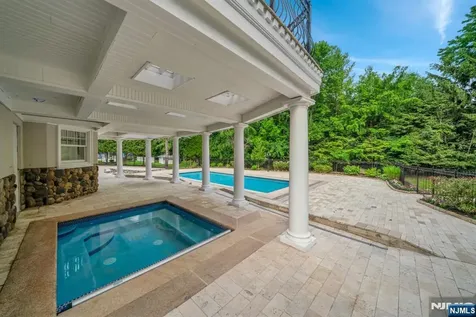 312 Saw Mill Lane Wyckoff NJ 07481