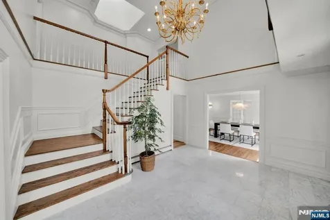 312 Saw Mill Lane Wyckoff NJ 07481
