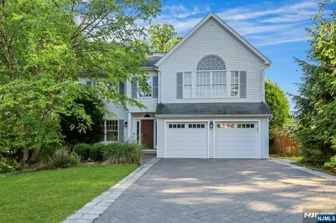28 Serrell Drive Montvale NJ 07645