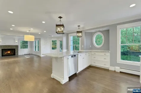 28 Serrell Drive Montvale NJ 07645