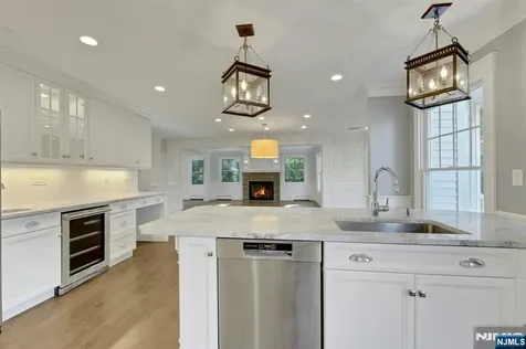 28 Serrell Drive Montvale NJ 07645