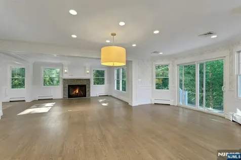 28 Serrell Drive Montvale NJ 07645
